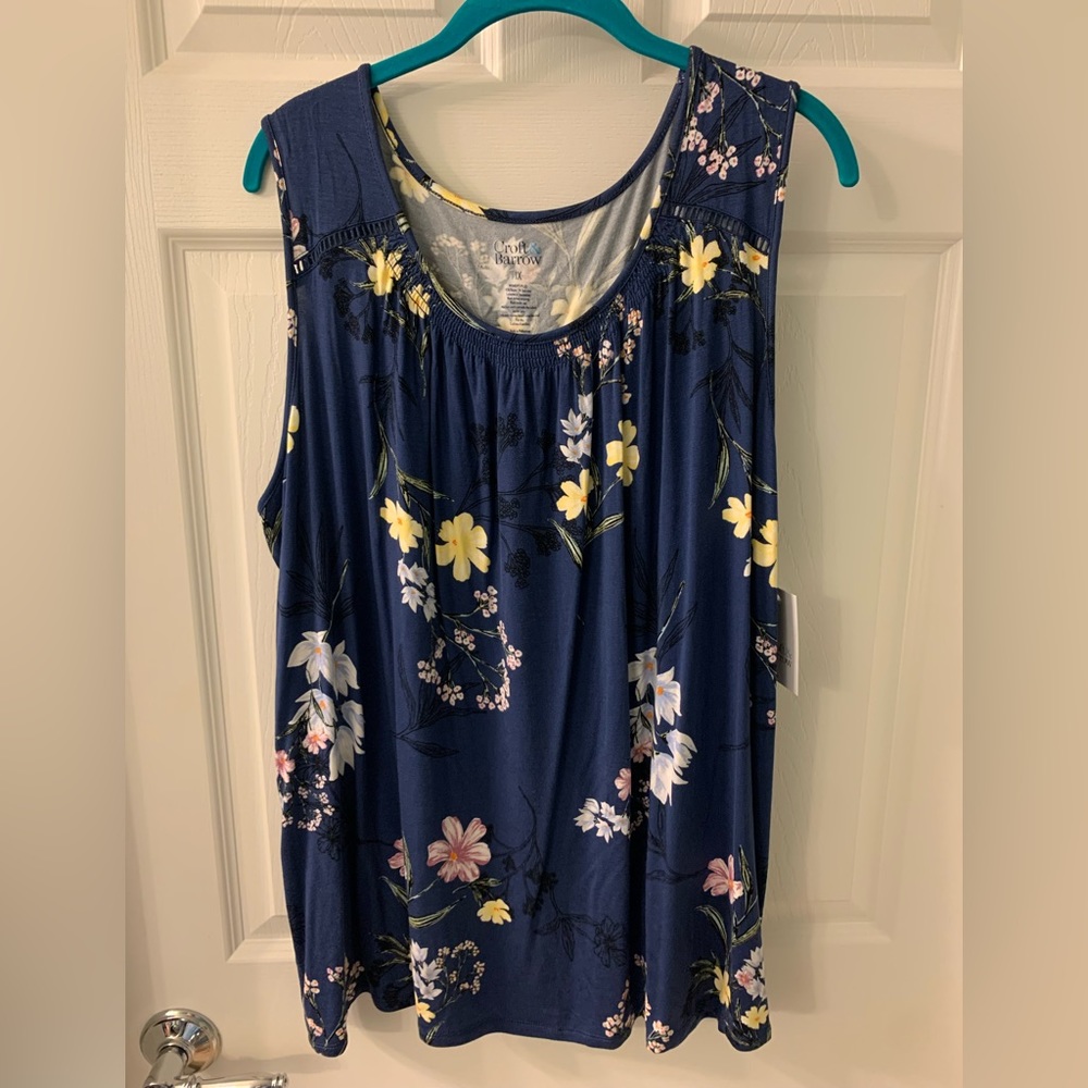 Croft and Barrow Smocked Neck Sleeveless Tank Top Blue Floral NWT Kohls Size 1X